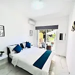 Nicolas 1 Larnaca